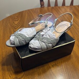 Elegant Silver Glitter Wedge Heels. Size 8W.